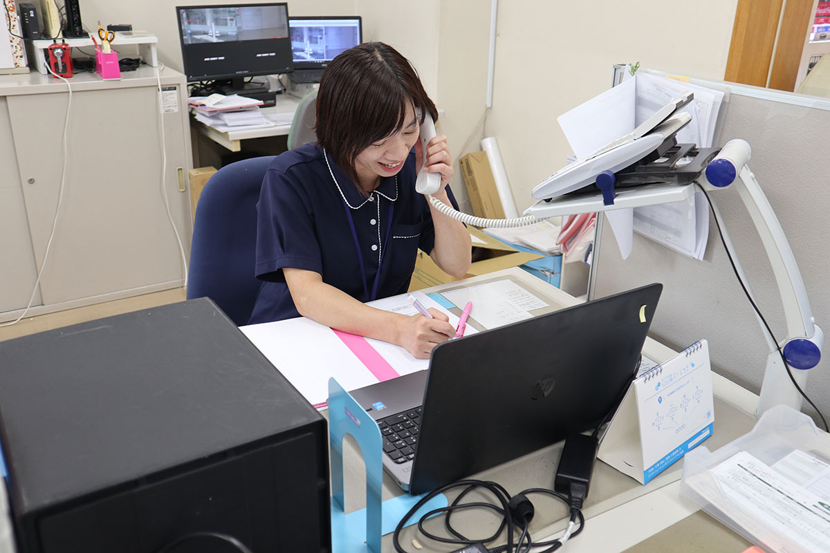 介護支援専門員　J